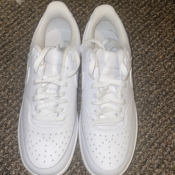 Nike Courtyards - Picture 3 of 3